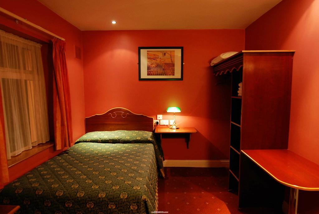 Palmerstown Lodge ダブリン エクステリア 写真